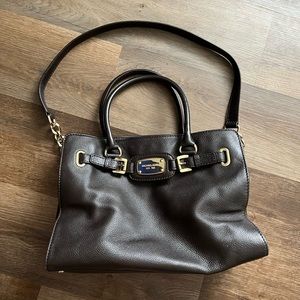 Gorgeous Michael kors purse!!